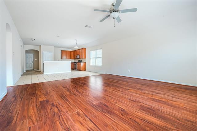 Building Photo - 2104 Jasmine Valley Drive