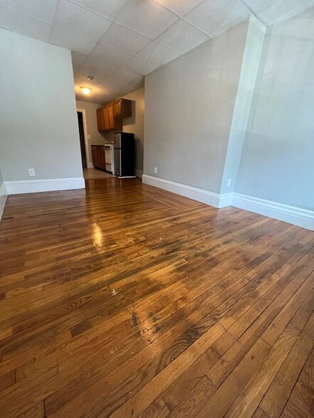 Building Photo - 478 Beacon St