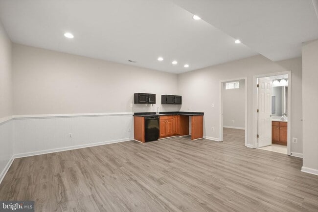 Building Photo - 8857 Yellow Hammer Dr