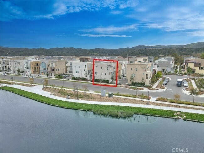 Building Photo - 6 Crown Point Dr