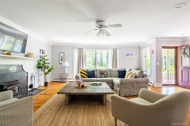 Building Photo - 2300 Pine Tree Rd