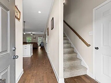Building Photo - 3875 Valley View Ct