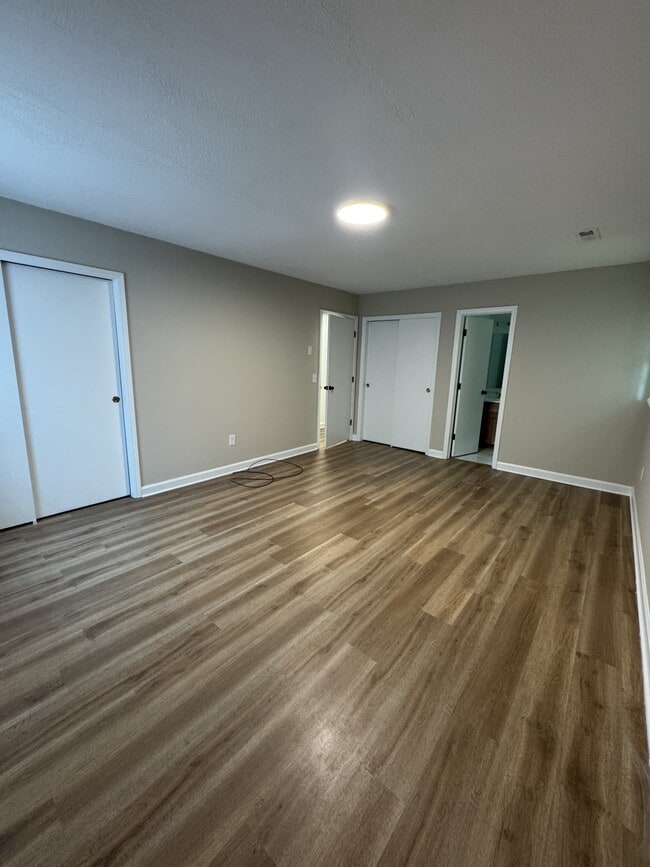 Building Photo - 4715 Rimer Rd