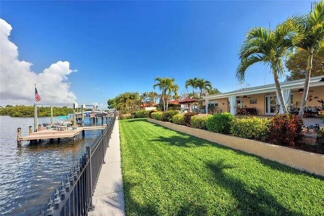 Building Photo - 4388 13th Way NE