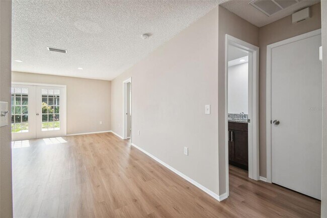 Building Photo - 11611 Bear Paw Ln