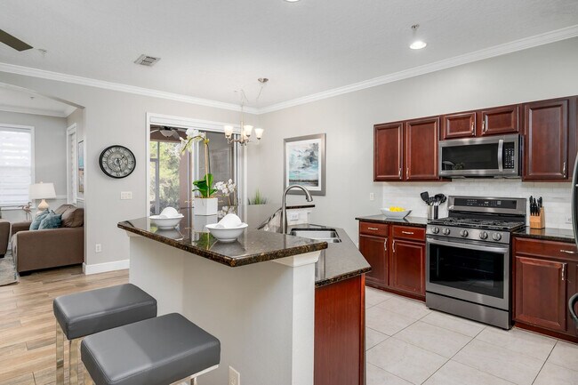 Building Photo - 875 Assembly Ct