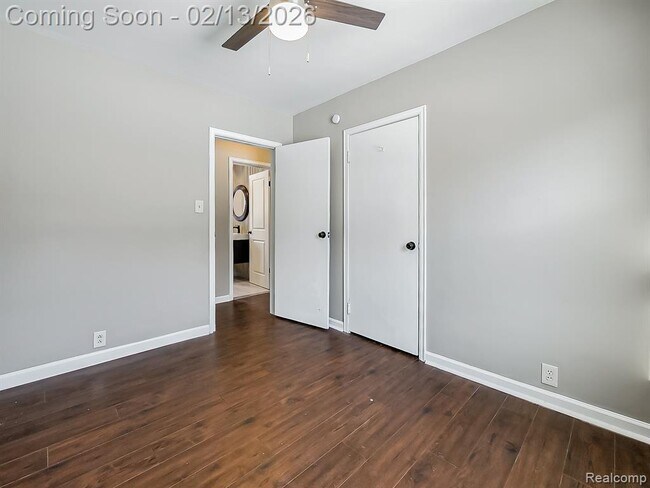 Building Photo - 25330 Brookview St