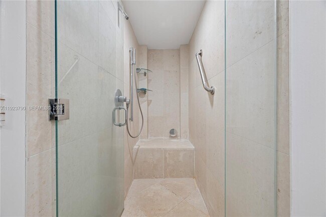 Building Photo - 465 Brickell Ave