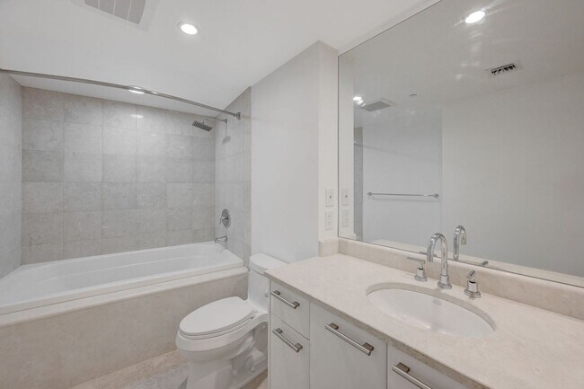 Building Photo - Turnberry Towers East 804- Strip/City/Mnt Views from this Stunning 1Bd/1.5Ba Residence