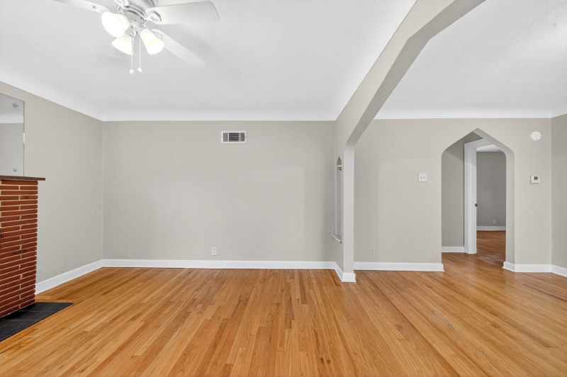 Building Photo - 3653 Eminence Blvd