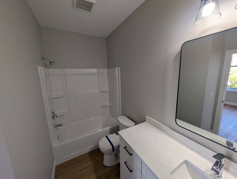 Bathroom - 1 N Minnesota St