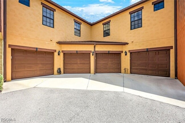 Building Photo - 11758 Izarra Way