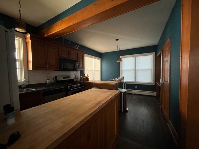 Building Photo - 29 Enfield Ave