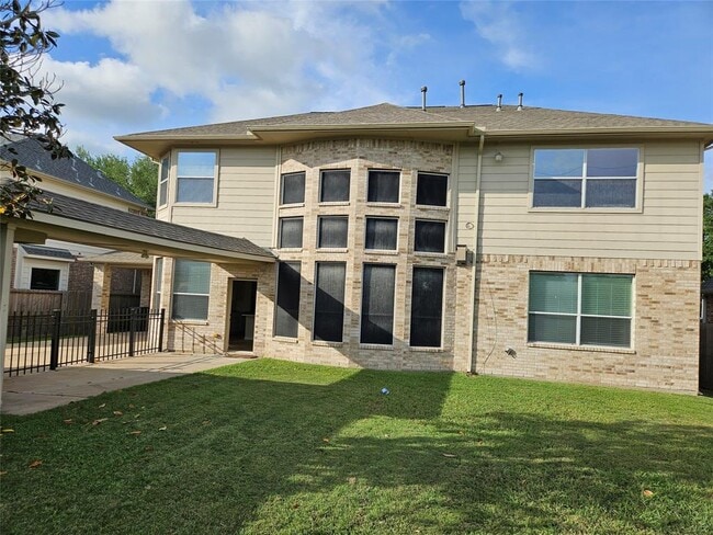 Building Photo - 7714 Bayou Green Ln