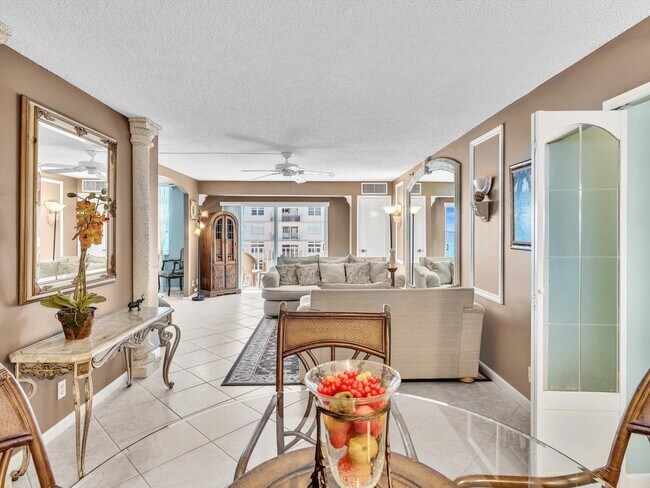 Building Photo - 4505 S Ocean Blvd