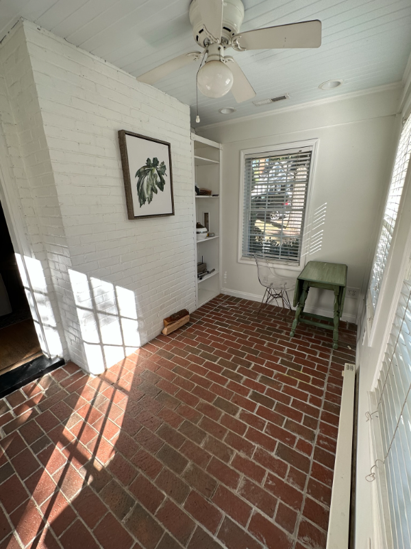 Building Photo - 1200 Normandy Dr