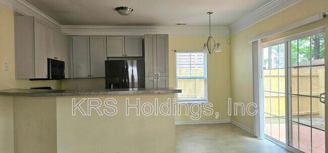 Building Photo - 848 Gem Ct
