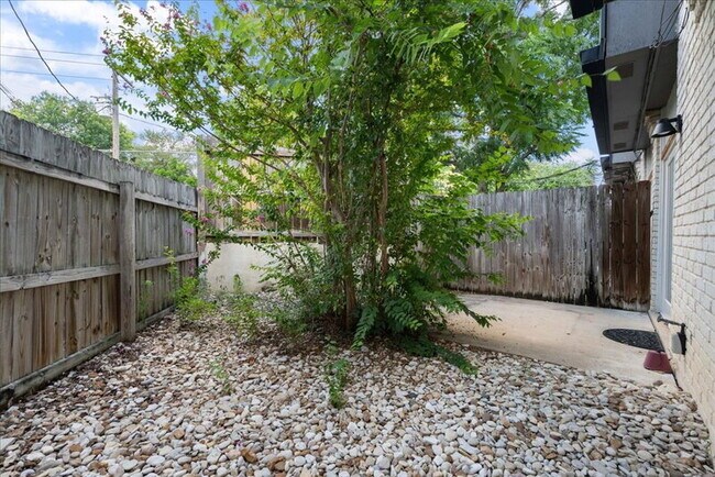 Building Photo - 1703 Coronado Hills Dr
