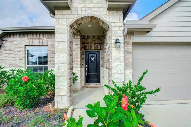 Building Photo - 9547 Summer River Dr