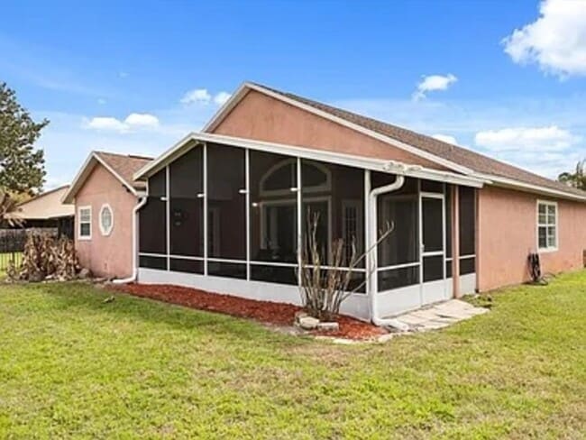 Building Photo - 3114 Dellcrest Pl