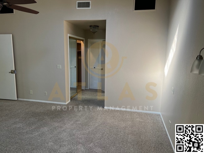 Building Photo - 2264 Lido Cir