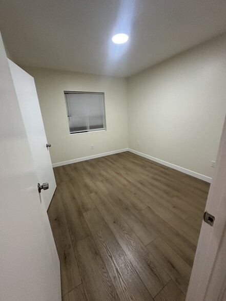 Building Photo - 314 S 8th St