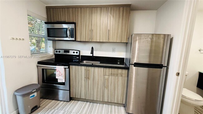 Building Photo - 2318 Washington St