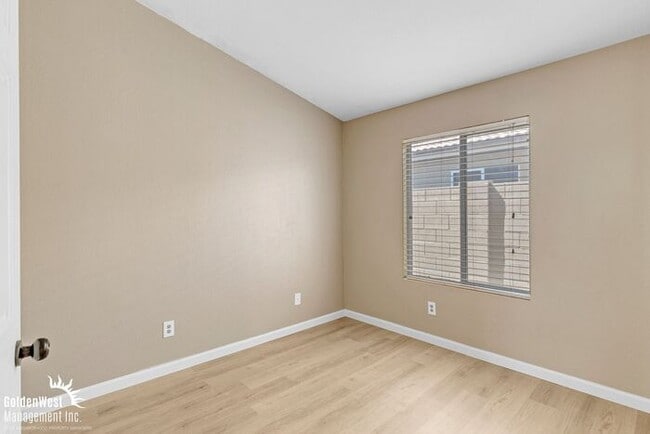 Building Photo - Charming 3 Bdm 2Ba Single-Story Home in Gl...