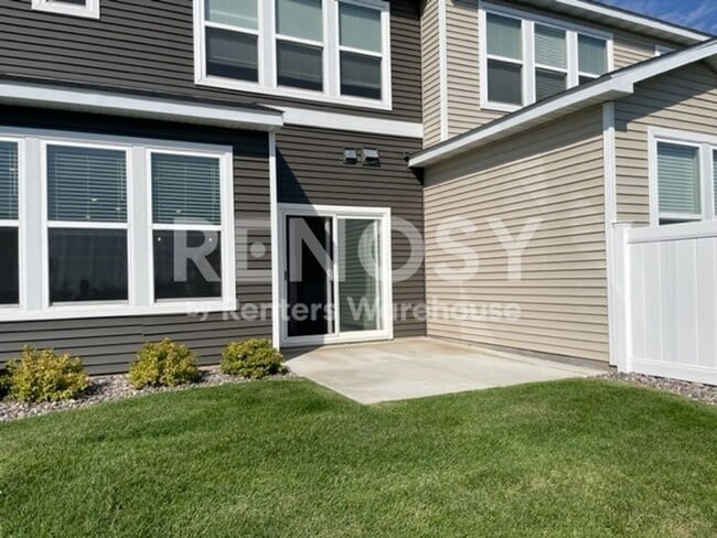 Building Photo - Union Park 3 Bedroom 2.5 Bath Townhome in Lake Elmo