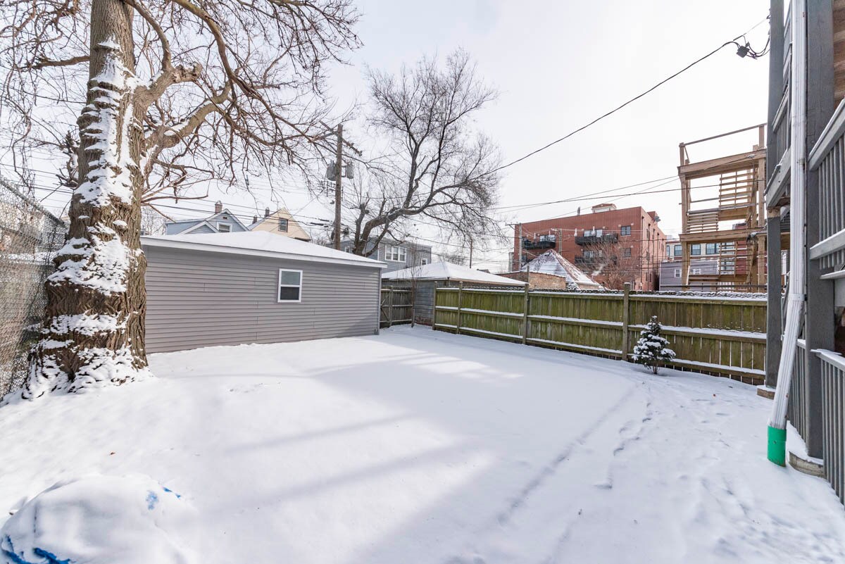 Building Photo - 2825 N Rockwell St