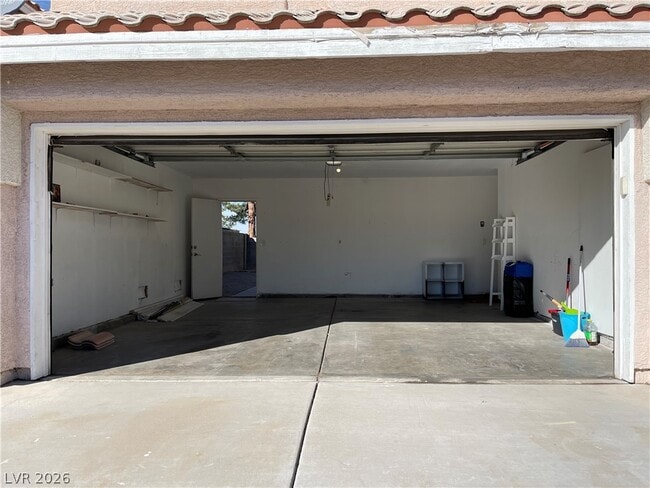 Building Photo - 7512 Pacific Ridge Ave