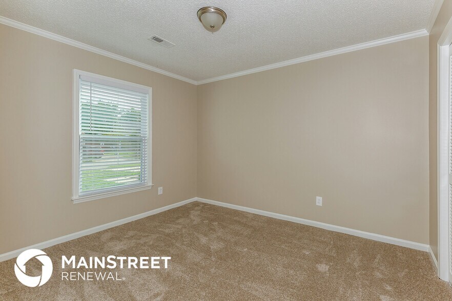 Building Photo - 4120 Steele Oaks Dr