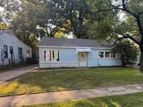Building Photo - *1252 Dudley Lane