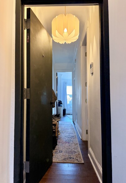 Building Photo - 2700 Saint Paul St