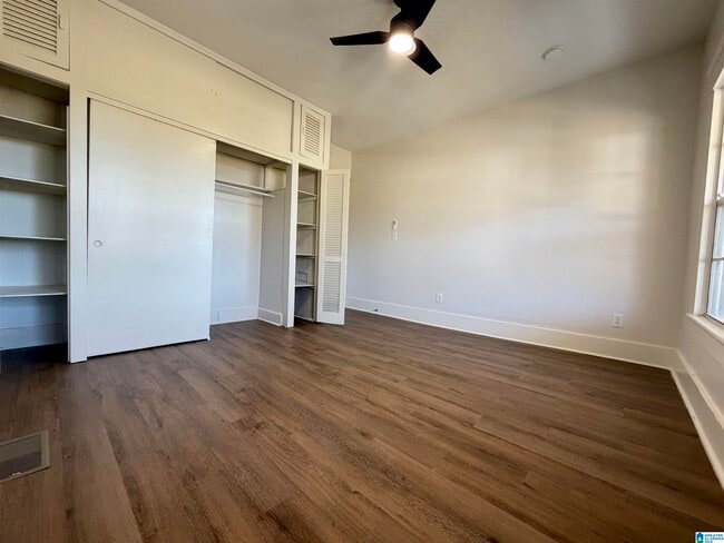 Building Photo - 219 47th Pl N