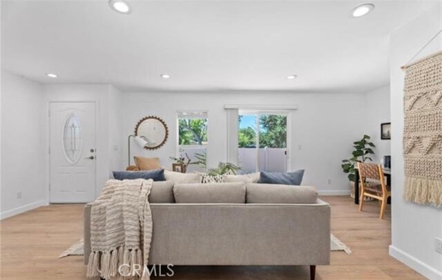 Building Photo - 25786 Via Lomas