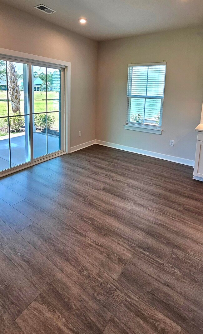 Building Photo - 2313 Hazel Wy