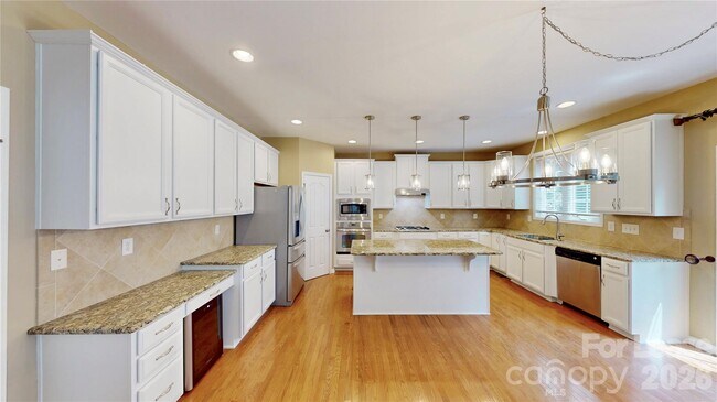 Building Photo - 1505 Aringill Ln
