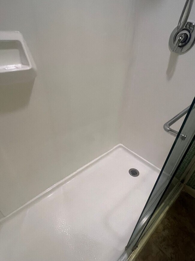 Building Photo - Epic REA: Cozy 2BR Near UC Davis w/ Garage...