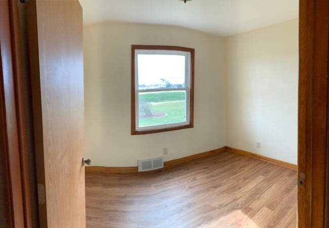 Building Photo - 3032 County Home Rd