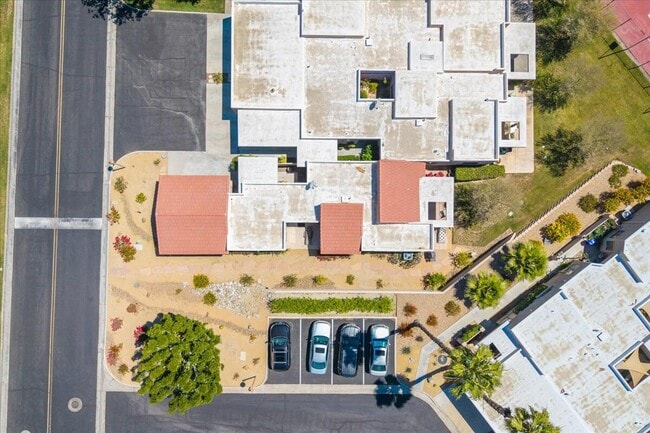 Building Photo - 72439 Desert Flower Dr