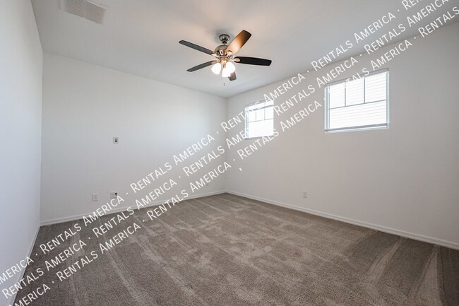 Building Photo - 5509 N 108th Ave