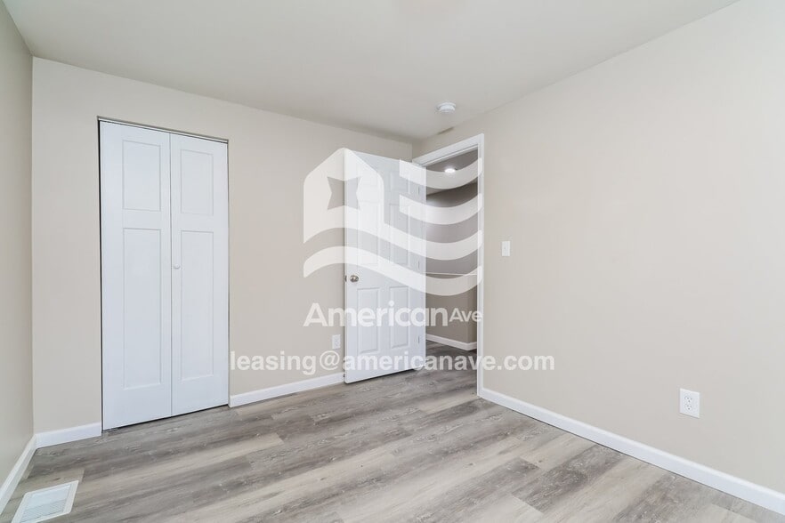 Building Photo - 235 Burton Ave