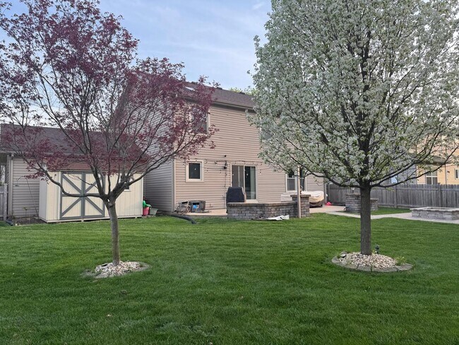 Building Photo - 3413 Charlemaine Dr
