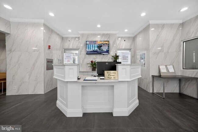 Building Photo - 2101 Chestnut St