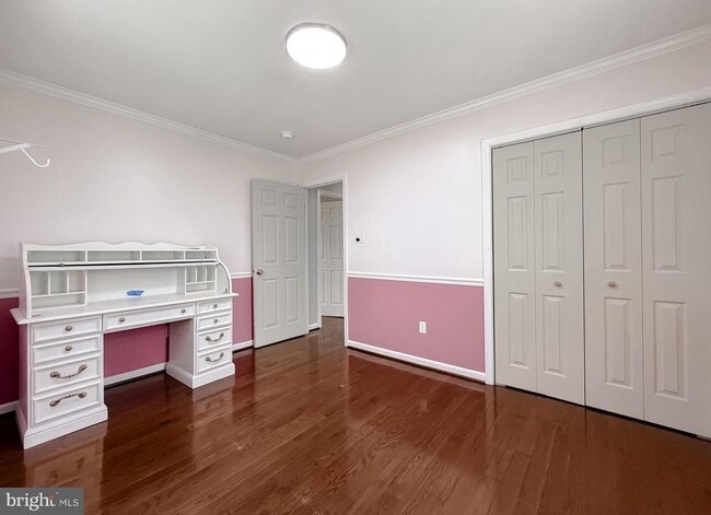 Building Photo - 1200 E Patuxent Dr