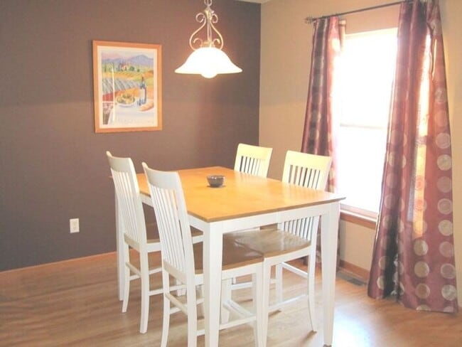 Building Photo - $2,250 | 4 Bedroom, 3.5 Bathroom DUPLEX | ...