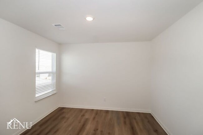 Building Photo - Coming Soon!