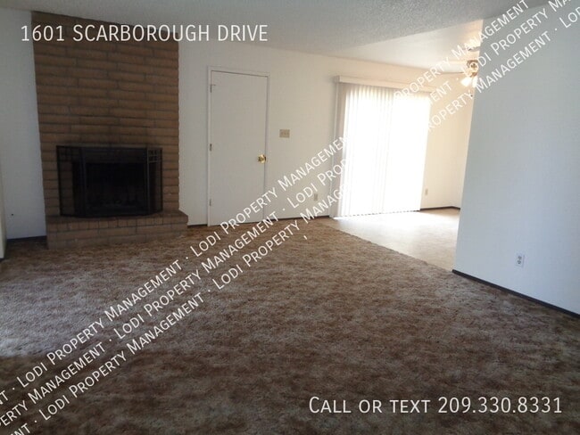 Building Photo - 1601 Scarborough Dr