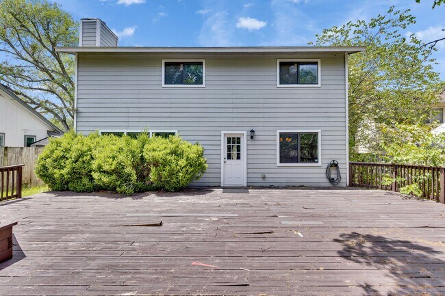 Building Photo - Great 3 bedroom home in South Austin!